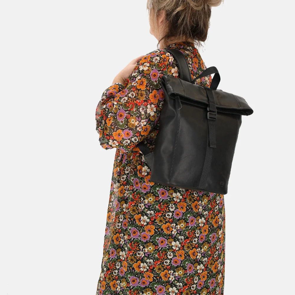 Hide & Stitches rugzak M zwart bij Duifhuizen