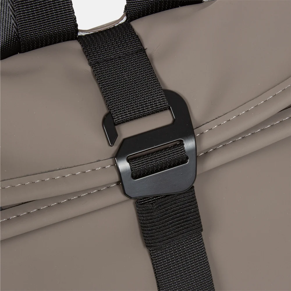 New Rebels Mart rugzak small taupe bij Duifhuizen