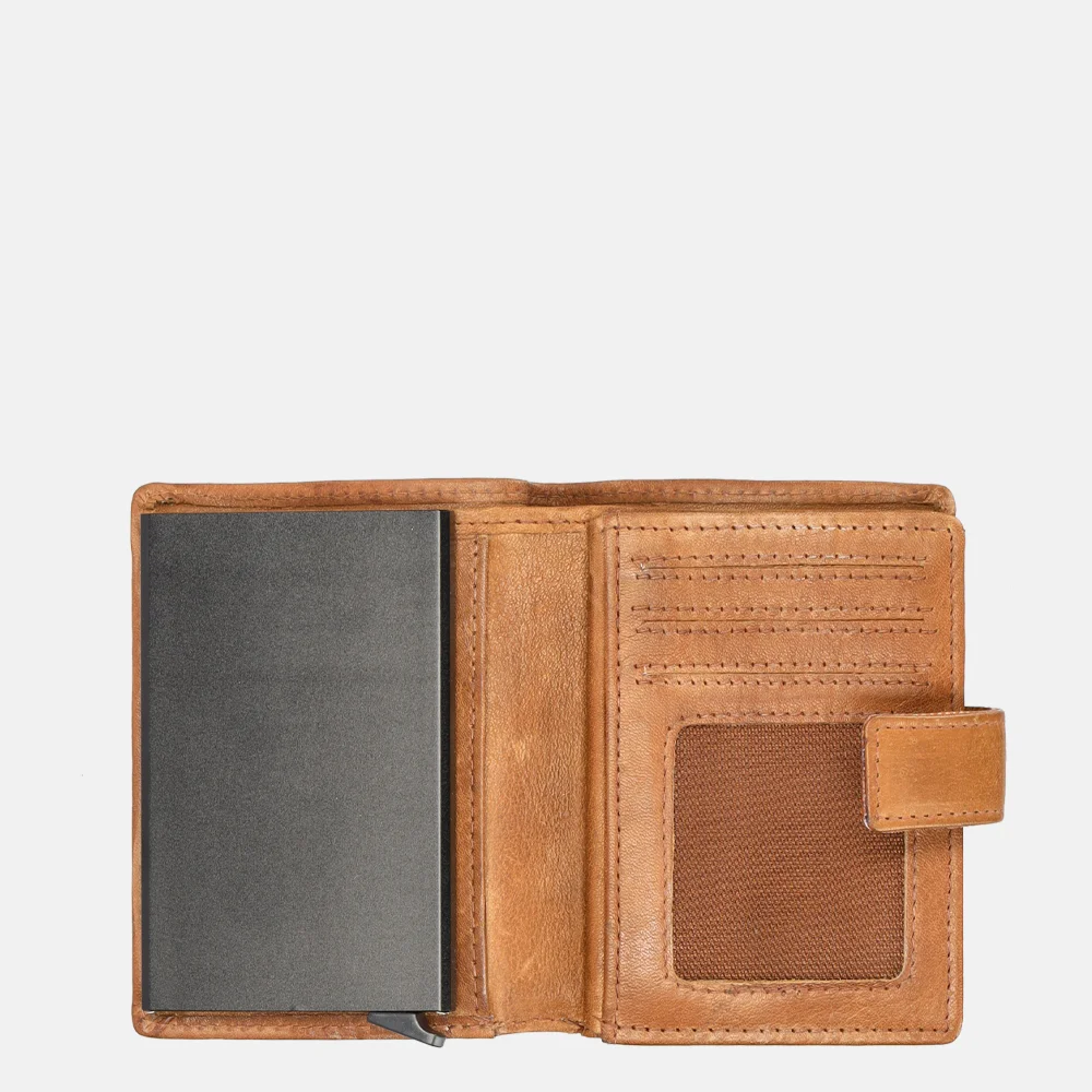 Bear Design pasjeshouder cognac bij Duifhuizen