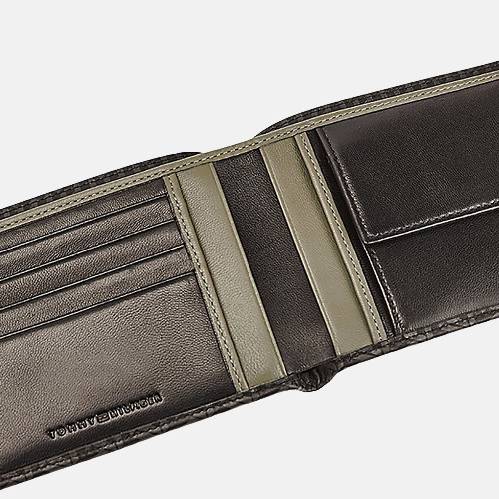 Tommy Hilfiger billfold black monogram bij Duifhuizen