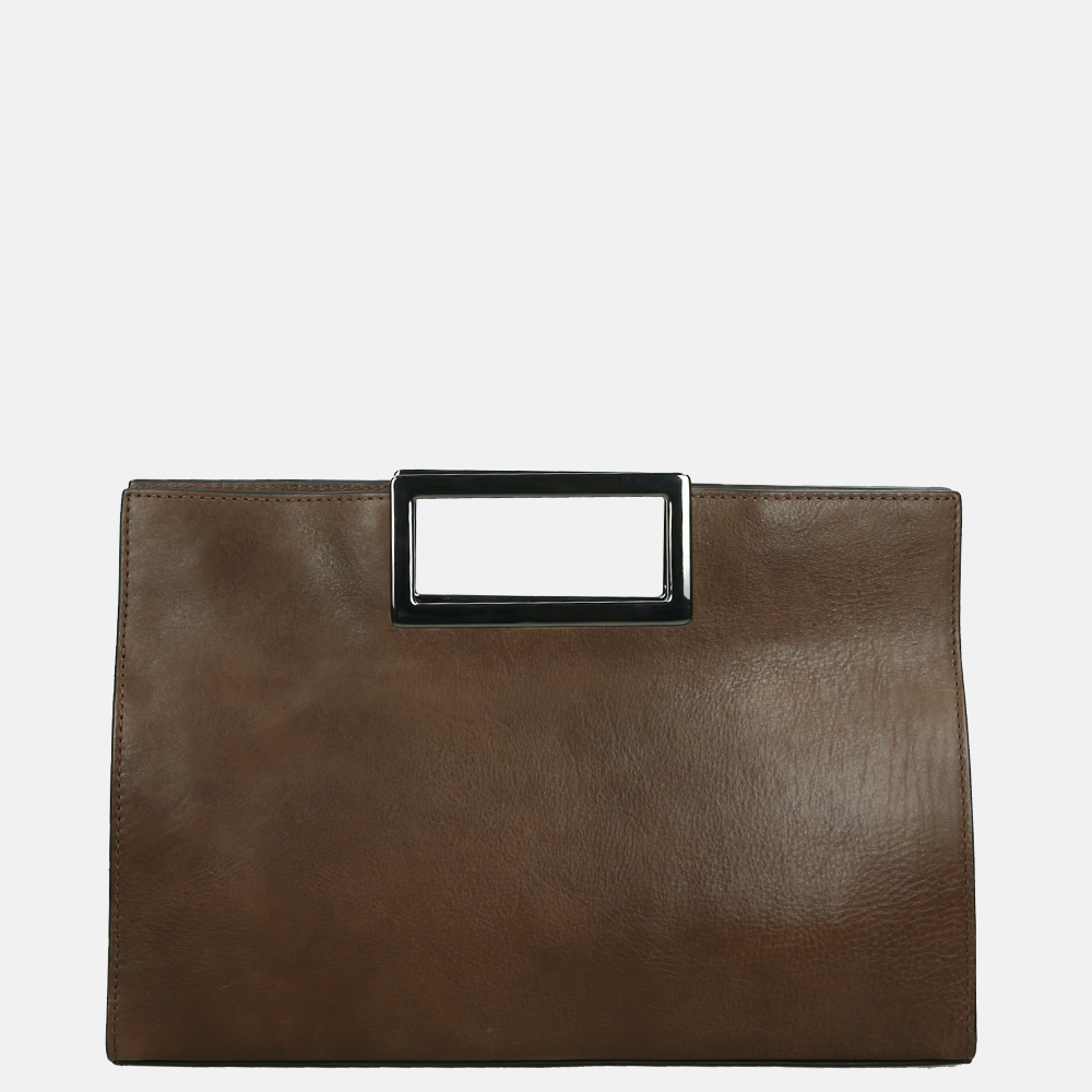 Genicci Yara handtas zand bij Duifhuizen