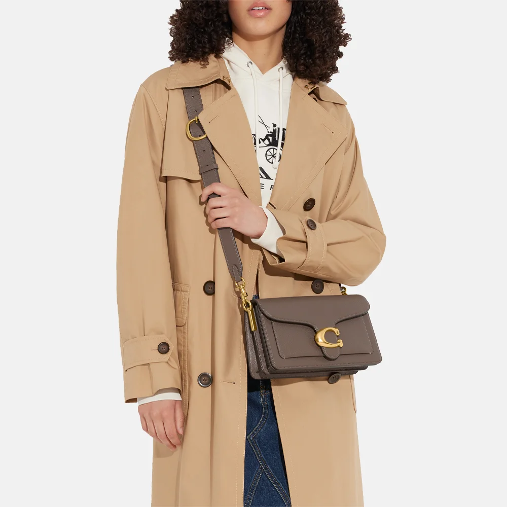 Coach Tabby schoudertas 26' dark stone bij Duifhuizen