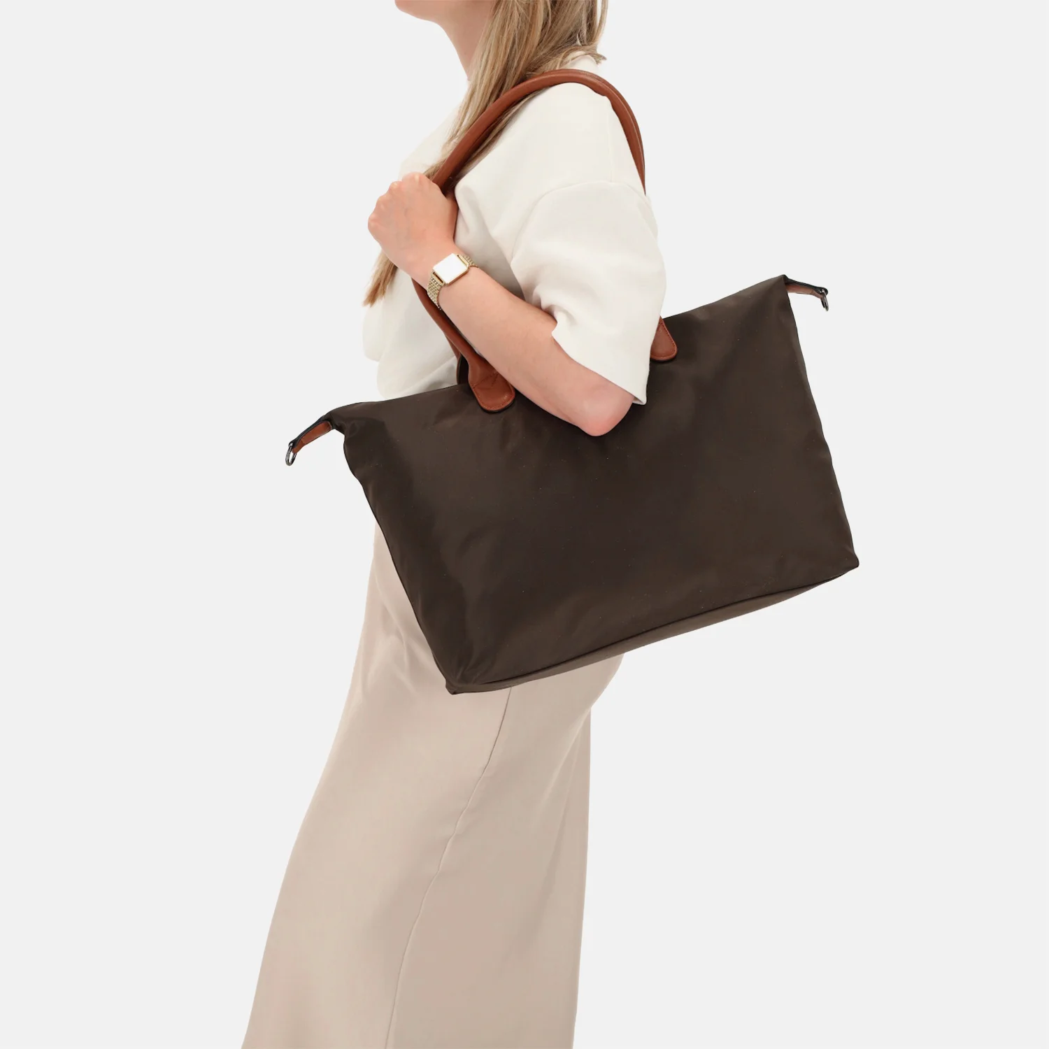 Charm London Buckingham shopper met 15.6 inch laptopvak L donkerbruin bij Duifhuizen