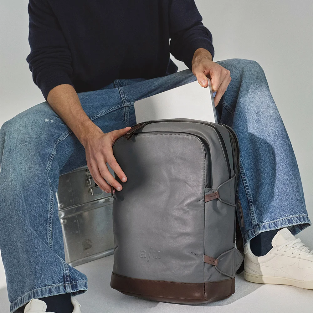 Aunts and Uncles Japan Kawaguchi rugzak 15 inch pewter bij Duifhuizen