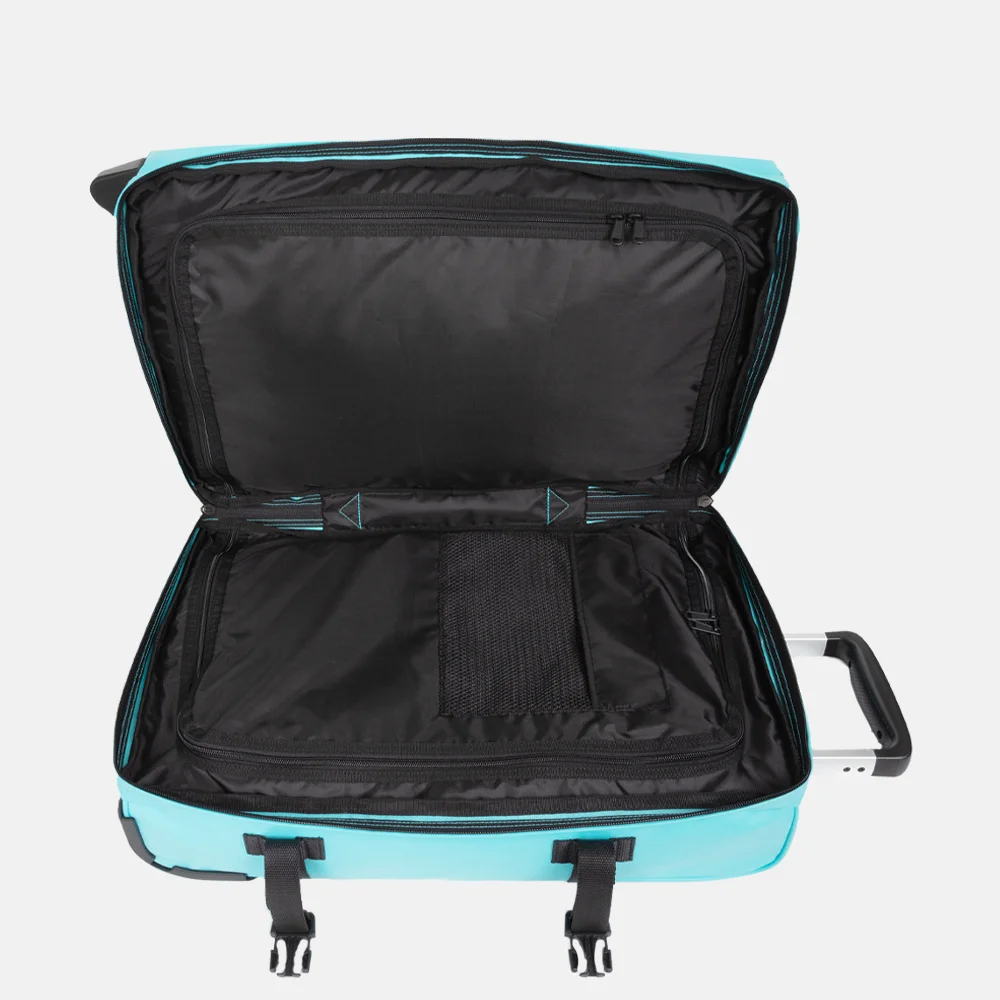 Eastpak Transit'r reistas op wielen S tarp sea bij Duifhuizen