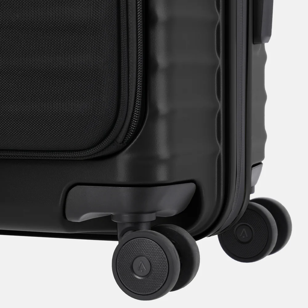 Titan Upgrade handbagage koffer frontpocket 55 cm nightshade black bij Duifhuizen