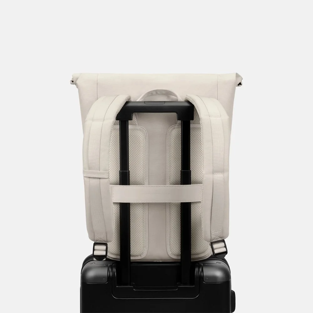 Kapten & Son Stockholm rugzak 14 inch sandstone bij Duifhuizen
