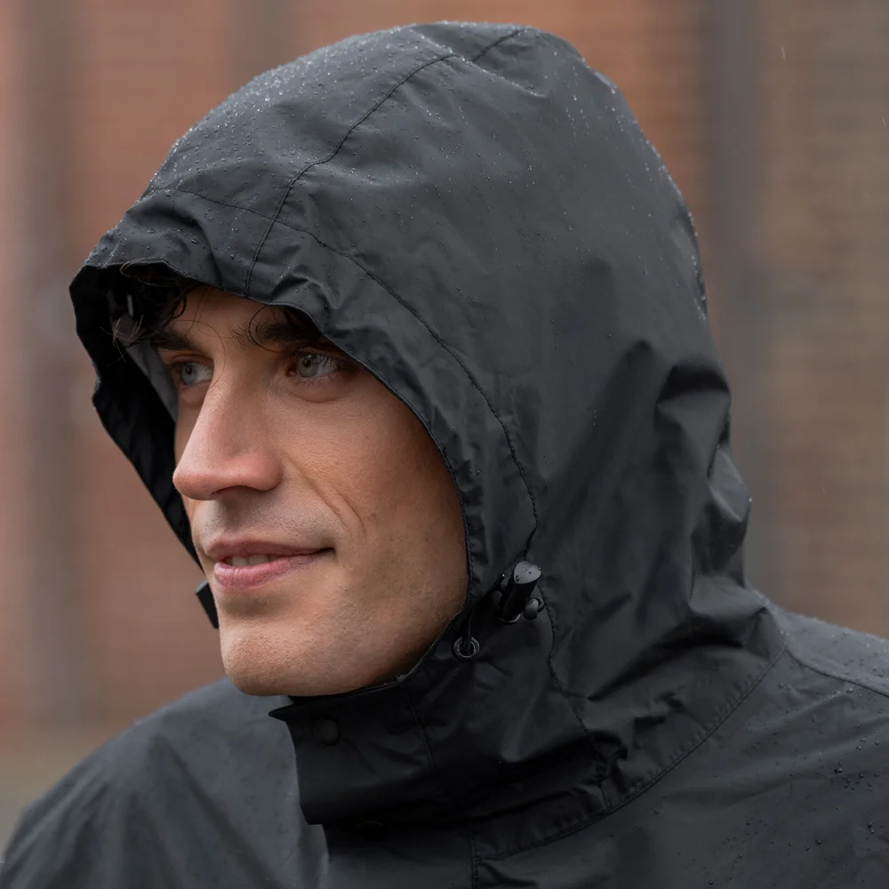 Kapten & Son regenjas/poncho all black bij Duifhuizen