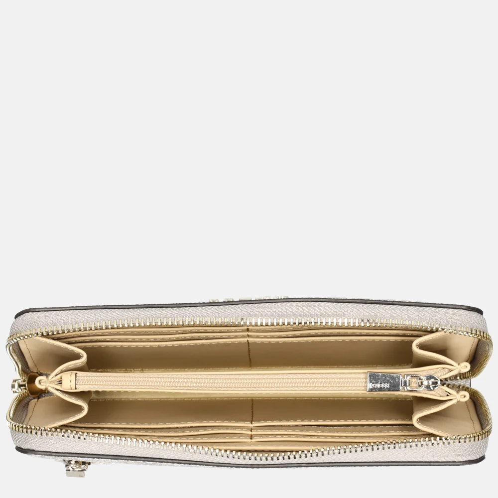 Guess Zamira ziparound portemonnee L dark taupe logo bij Duifhuizen
