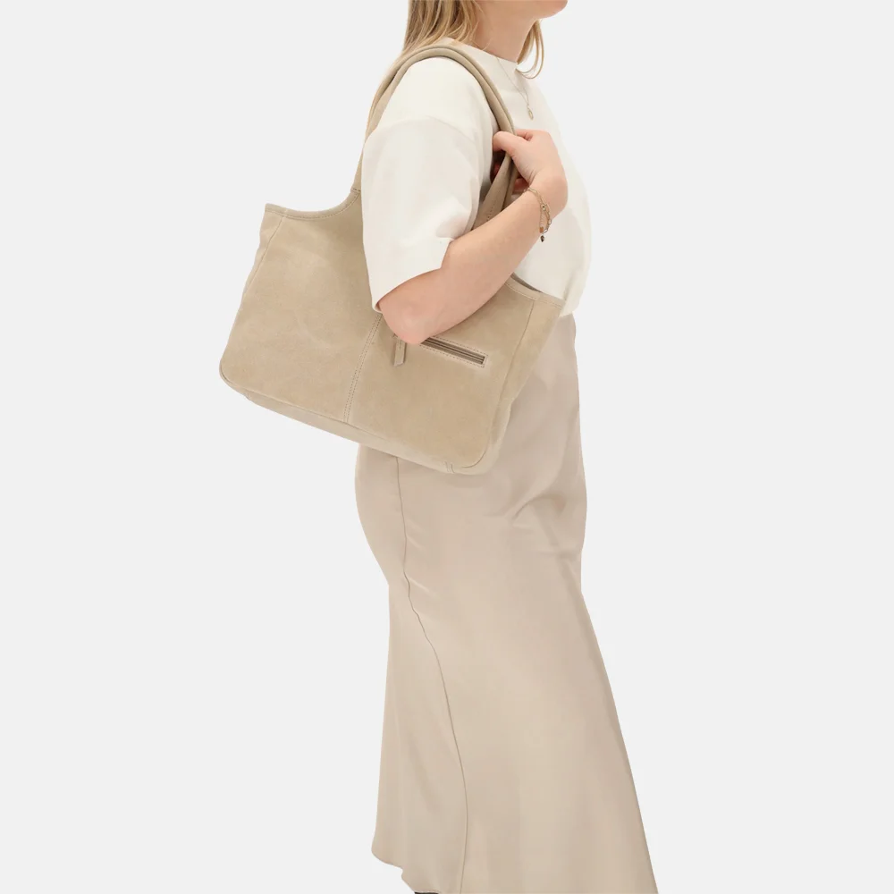 Charm London Sevilla shopper suede zand bij Duifhuizen