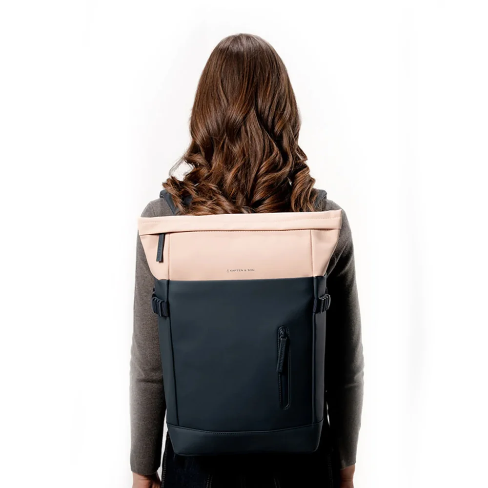 Kapten & Son Helsinki 2.0 rugzak 15 inch navy bij Duifhuizen