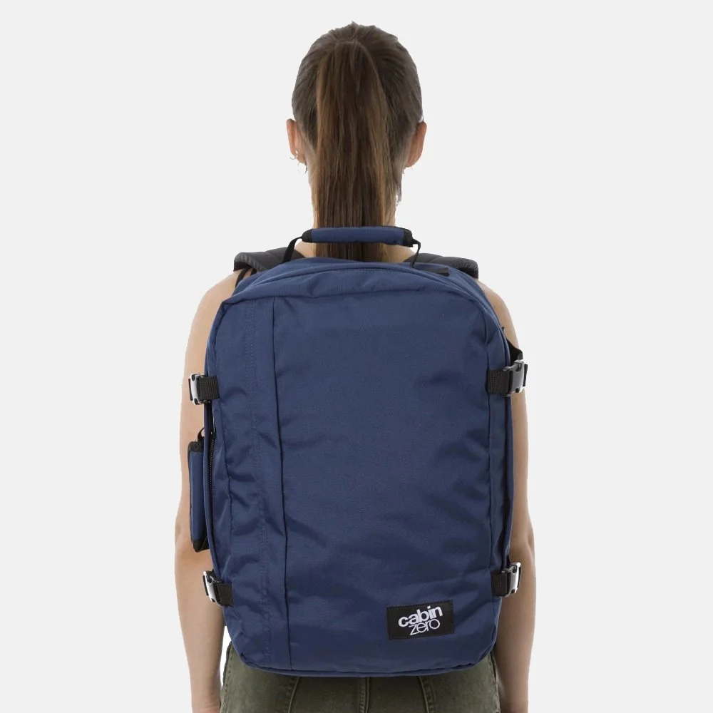 CABINZERO Classic rugzak 36L navy bij Duifhuizen