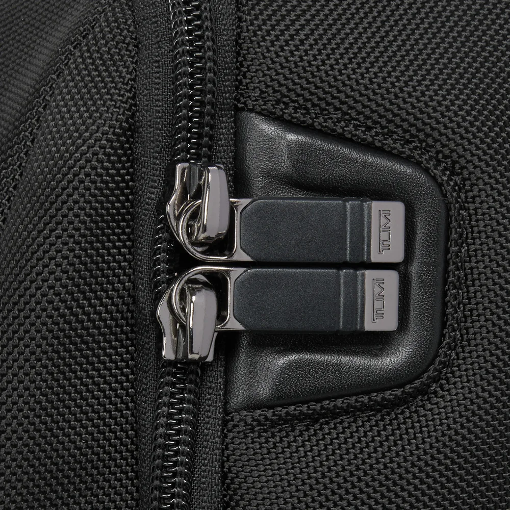 Tumi Alpha Briefcase laptoptas L 17 inch black bij Duifhuizen