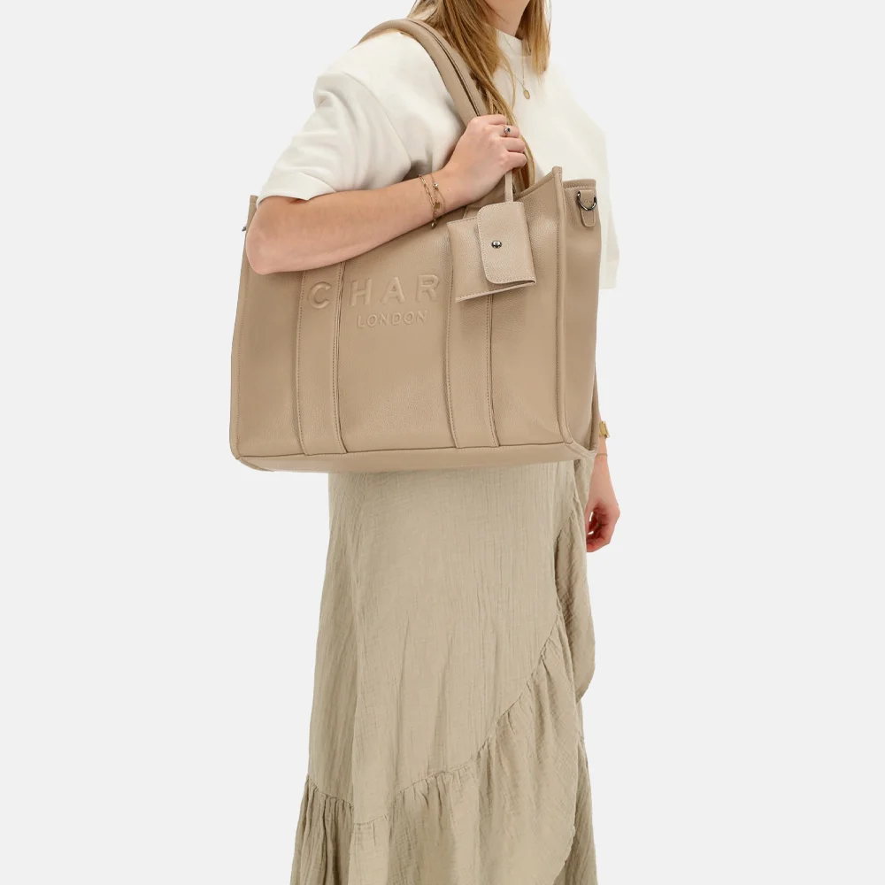 Charm London laptoptas 15 inch zand bij Duifhuizen