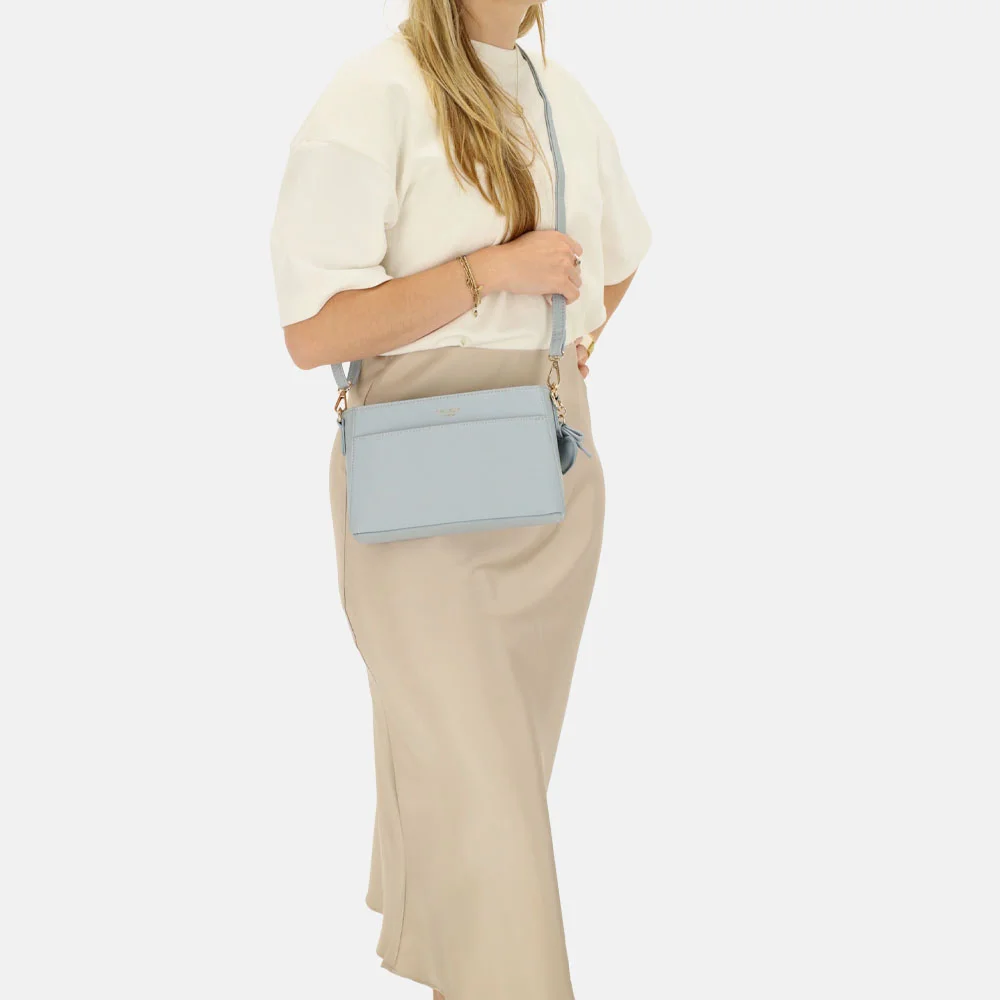Charm London Cambridge crossbody tas lichtblauw bij Duifhuizen