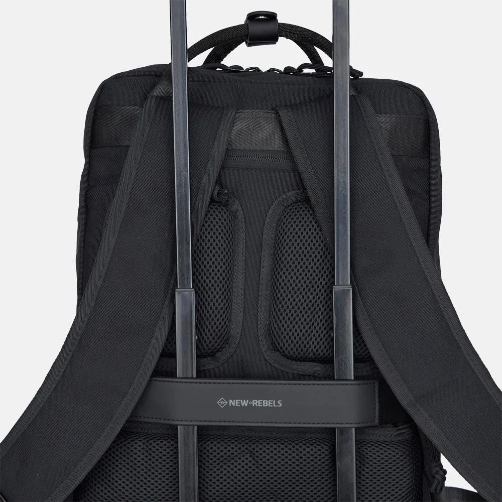 New Rebels Bruce laptoprugzak 15 inch zwart bij Duifhuizen