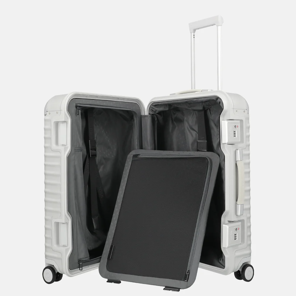 Titan Eternity reiskoffer 69 cm silver bij Duifhuizen