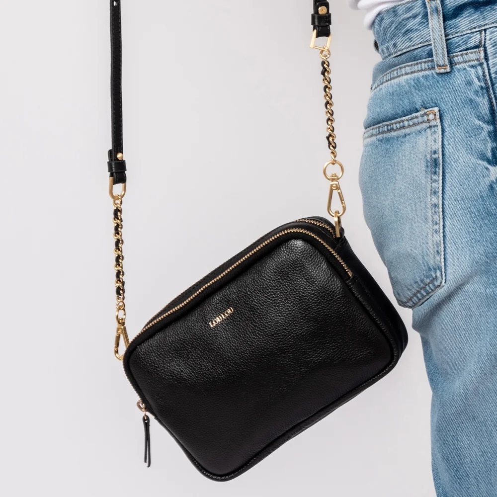 Loulou Essentiels Emilie crossbody tas black bij Duifhuizen