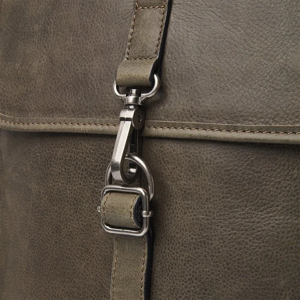 Castelijn & Beerens Carisma rugzak 15.6 inch dark military bij Duifhuizen