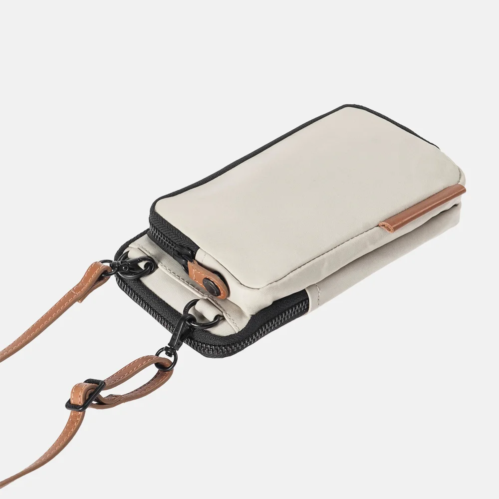 Aunts and Uncles Japan Uji telefoontas dust bij Duifhuizen