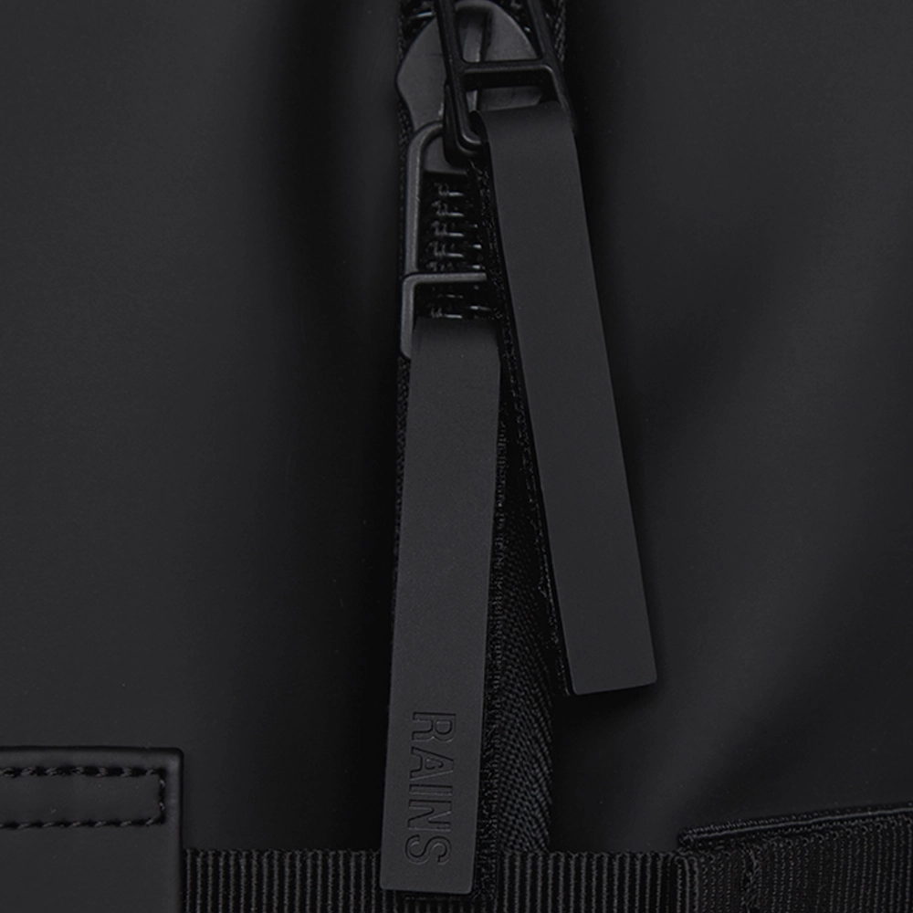Rains Travel Bag Small reistas 54 cm black bij Duifhuizen