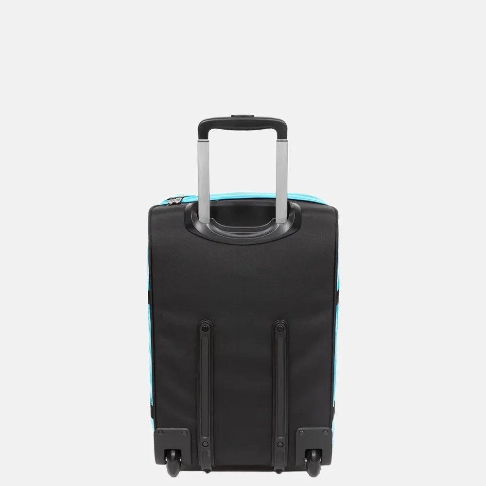 Eastpak Transit'r reistas op wielen S tarp sea bij Duifhuizen