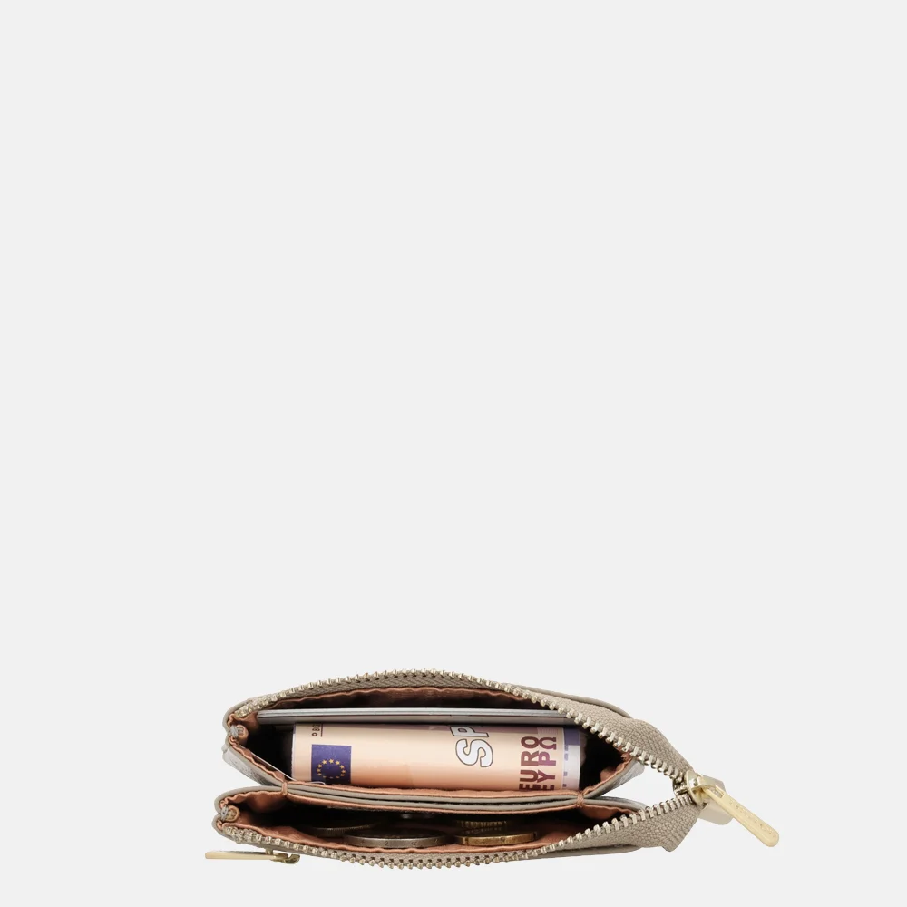 Loulou Essentiels Camille pasjeshouder soft sepia bij Duifhuizen