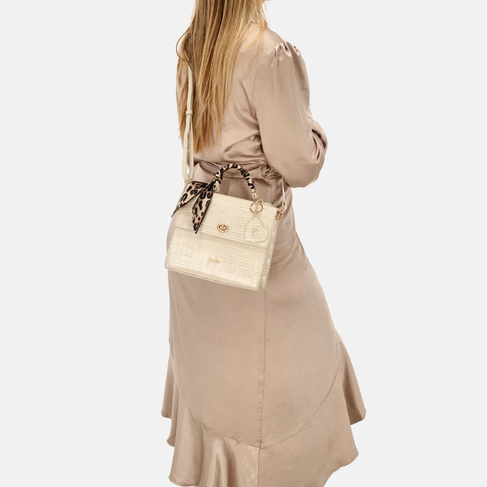 Charm London Knightsbridge handtas croco lak beige bij Duifhuizen