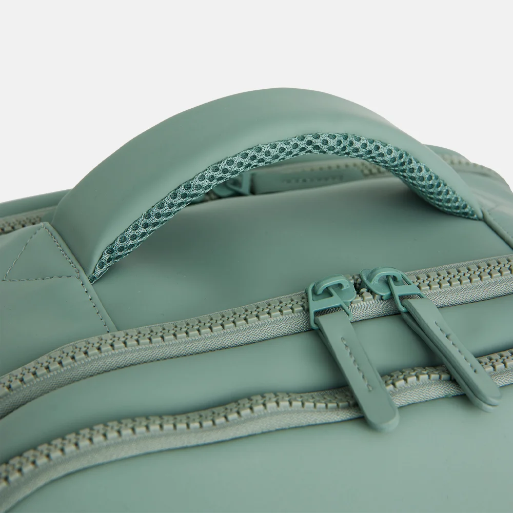 New Rebels Jessi Womby underseater salie groen bij Duifhuizen