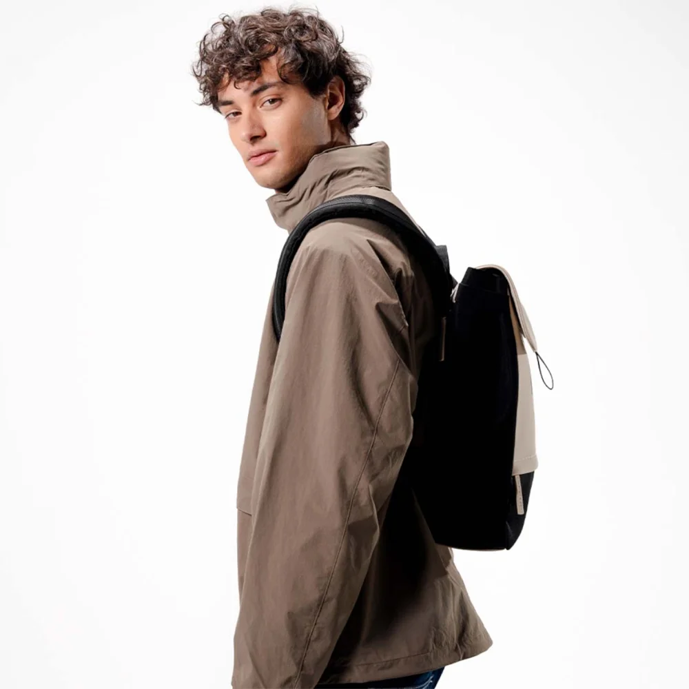 Kapten & Son Fyn Pro rugzak 15 inch cream black bij Duifhuizen