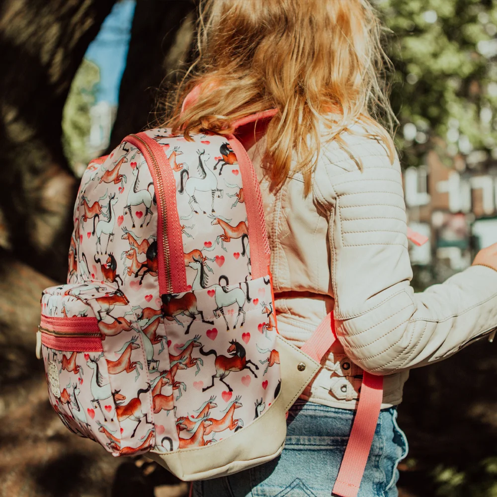 Pick & Pack Magic Horses kinderrugzak M pink bij Duifhuizen