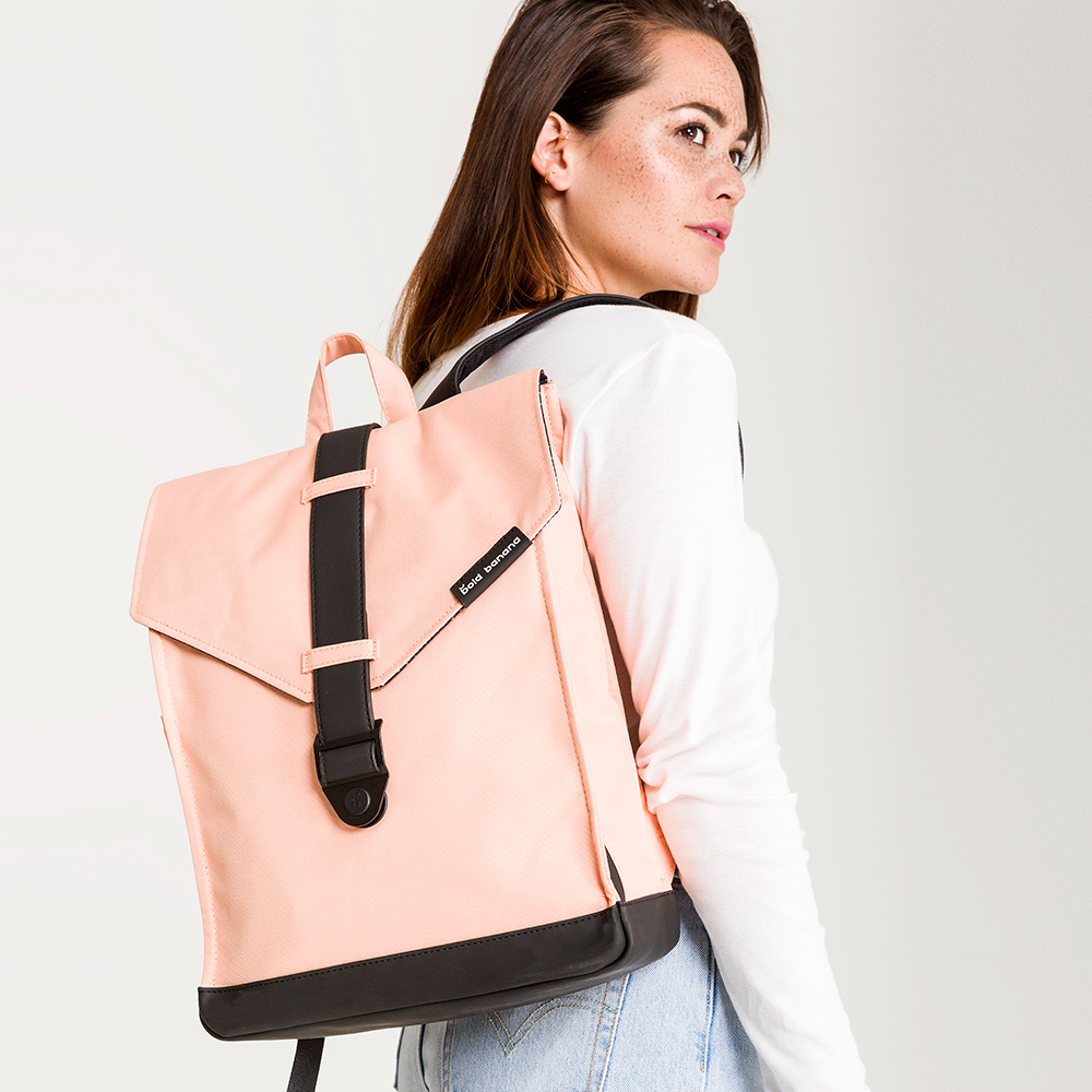 Bold Banana Envelope rugzak 15.6 inch peach panther bij Duifhuizen