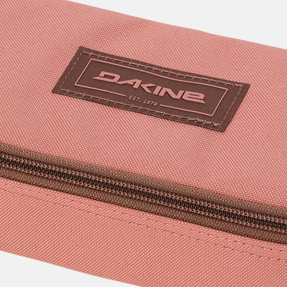 Dakine pennenetui withered rose bij Duifhuizen