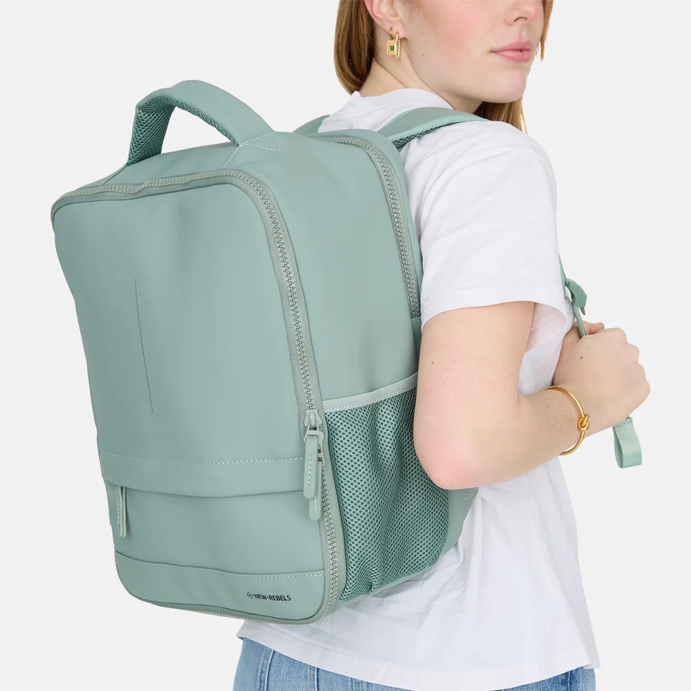 New Rebels Jessi Easton underseater rugzak M salie green bij Duifhuizen