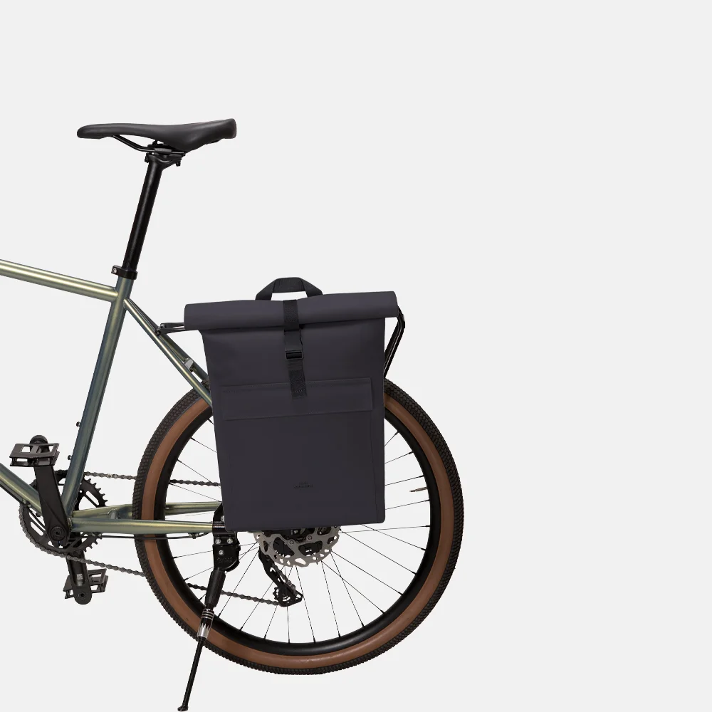 Ucon Acrobatics Jannik Lotus Infinity rugzak/fietstas medium black bij Duifhuizen