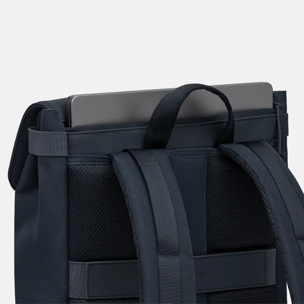 Kapten & Son Fyn Pro rugzak 15 inch navy blue bij Duifhuizen