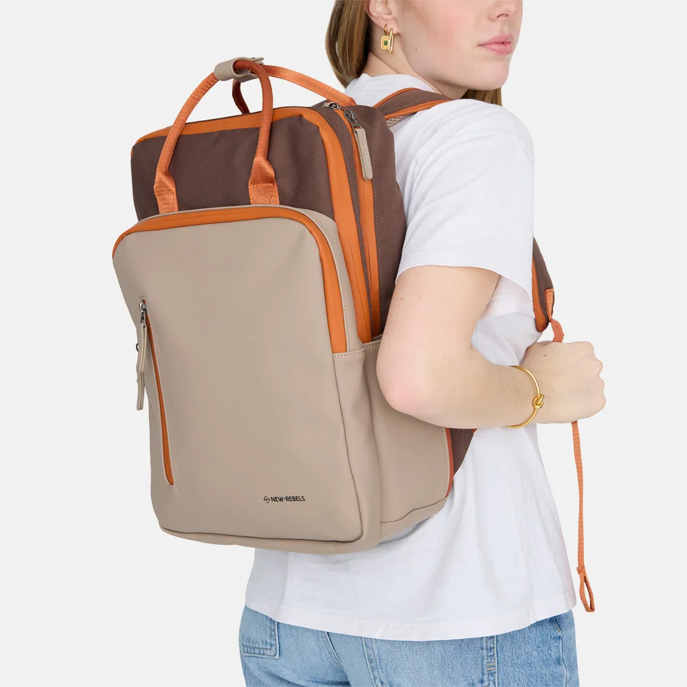 New Rebels Ferron Milwaukee laptoprugzak coffee bij Duifhuizen