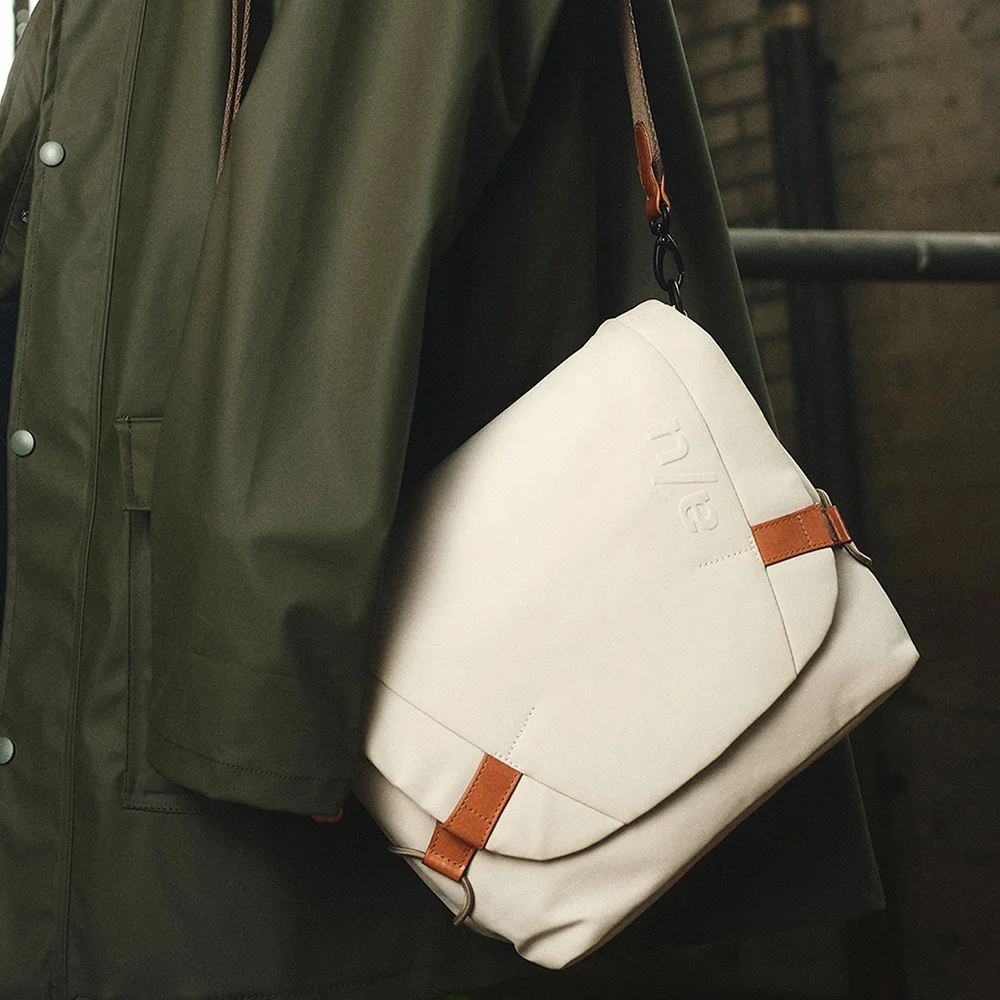 Aunts & Uncles Japan Sendai schoudertas dust bij Duifhuizen