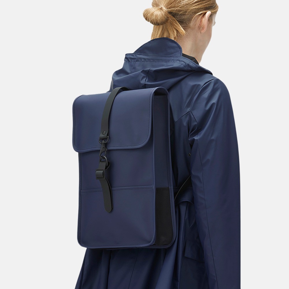 Rains Backpack Mini rugzak blue bij Duifhuizen