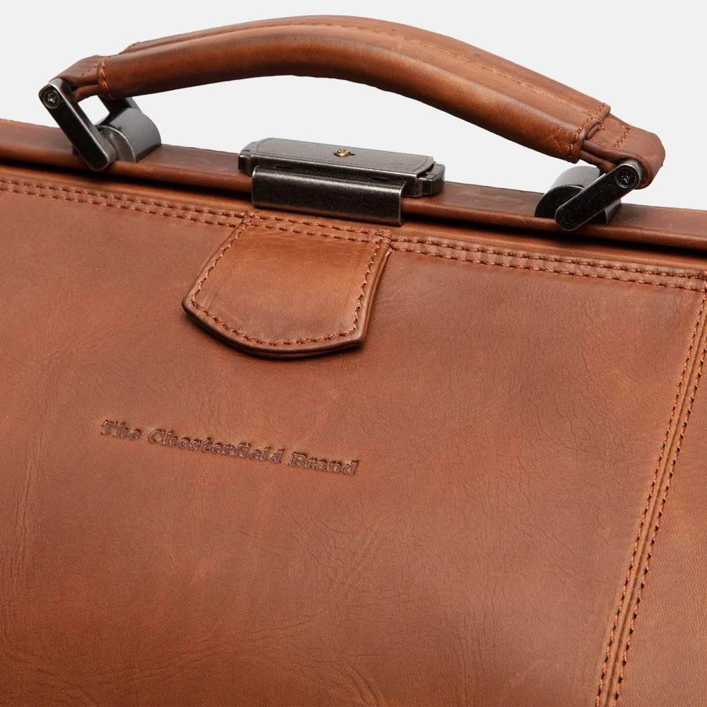 Chesterfield Corfu weekendtas L cognac bij Duifhuizen
