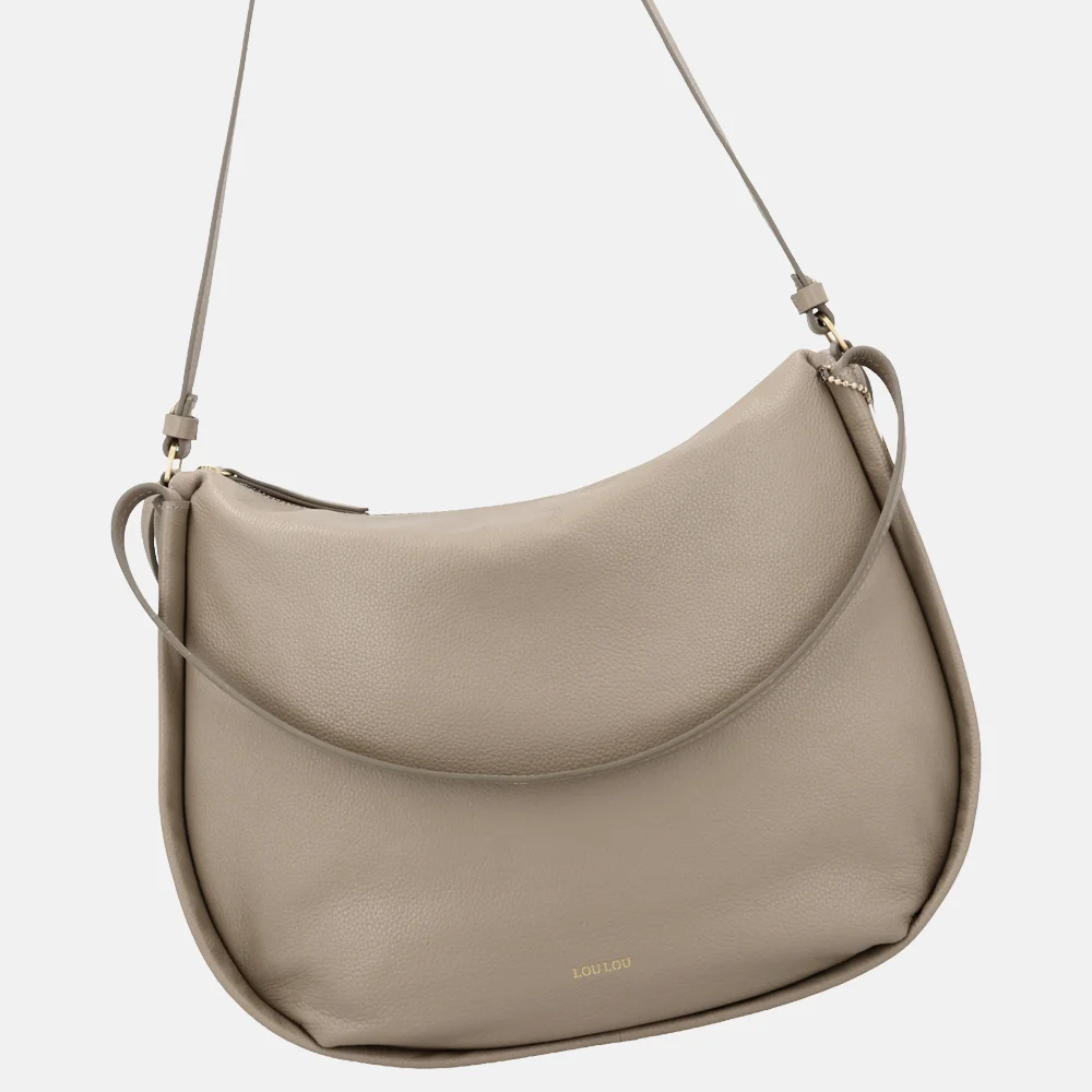 Loulou Essentiels Lou schoudertas soft sepia bij Duifhuizen