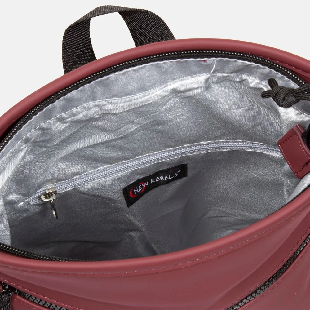 New Rebels Mart rugzak small burgundy bij Duifhuizen