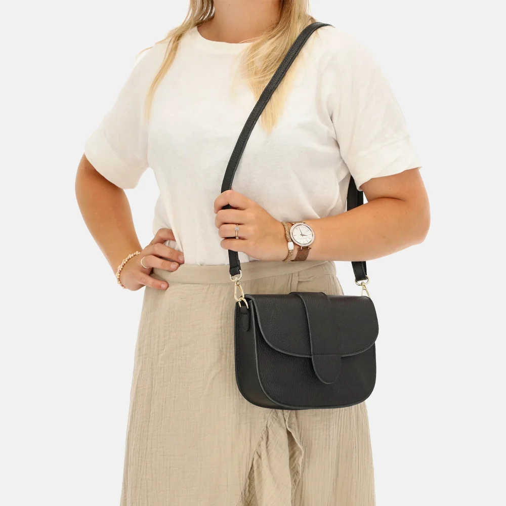 Charm London crossbody tas zwart bij Duifhuizen