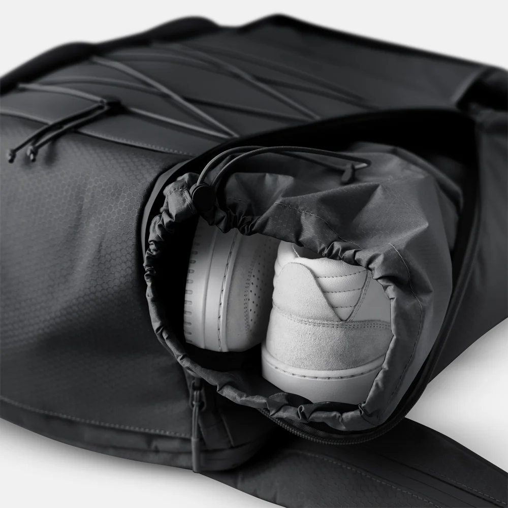 Kapten & Son Banff rugzak all black bij Duifhuizen