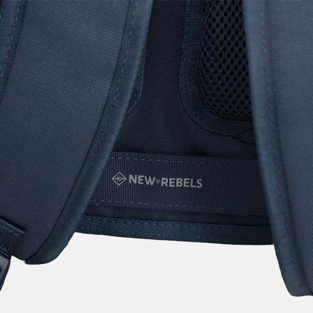 New Rebels Urban Weverly rugzak S donkerblauw bij Duifhuizen