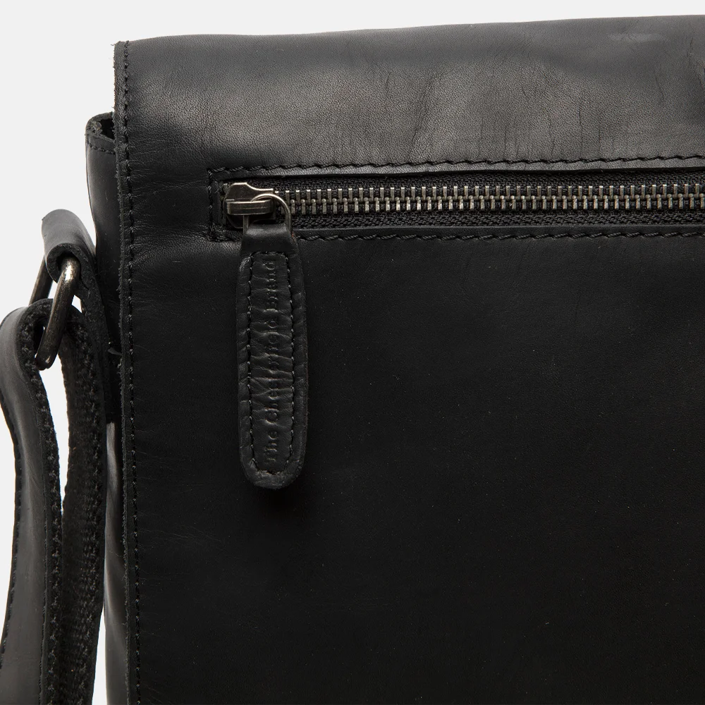 Chesterfield Toledo schoudertas A4 black bij Duifhuizen