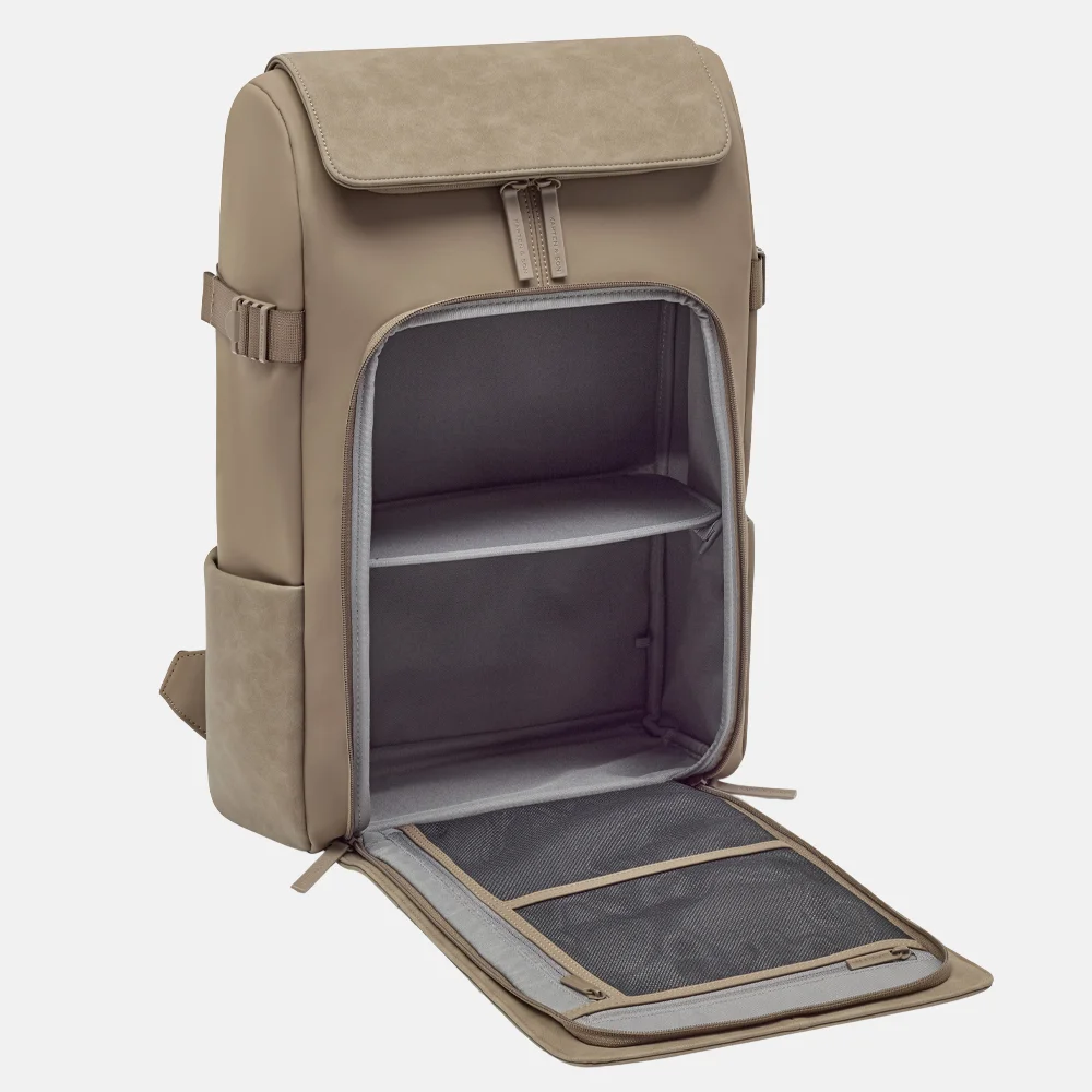 Kapten & Son Bali Pro laptoprugzak 16 inch walnut bij Duifhuizen