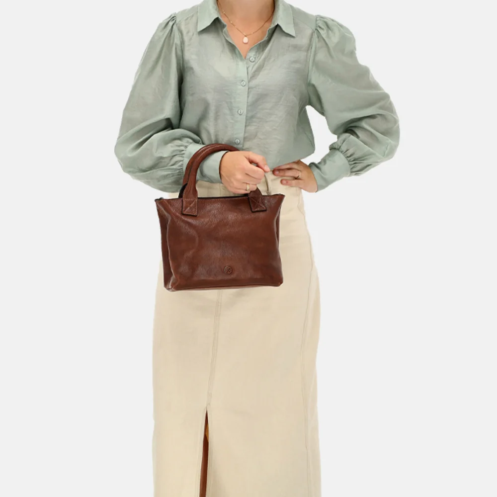 Hide & Stitches Discover handtas S brown bij Duifhuizen