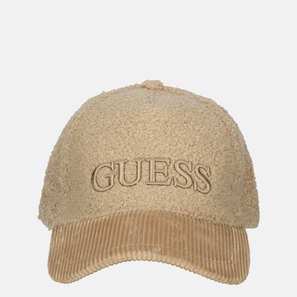 Guess pet camel bij Duifhuizen