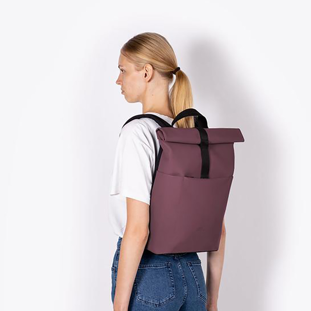 Ucon Acrobatics Hajo Mini Lotus rugzak 13.3 inch eggplant bij Duifhuizen